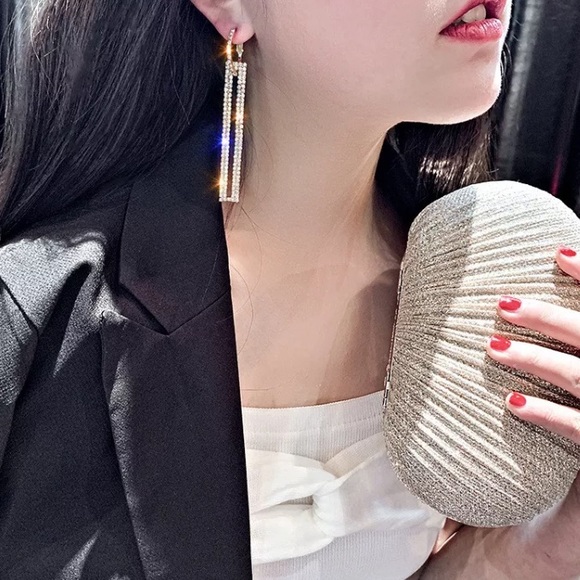 Long Crystals Gold Earrings - Picture 4 of 4